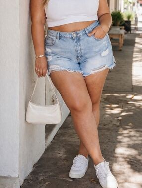 Abercrombie & Fitch Plus Size Distressed Denim Shorts Light Wash 100% Cotton